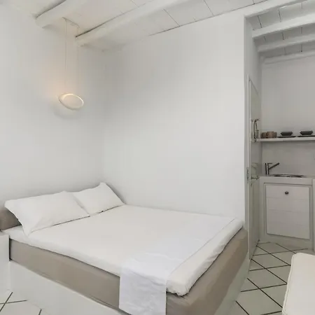 Archondoula Plaka (Milos)